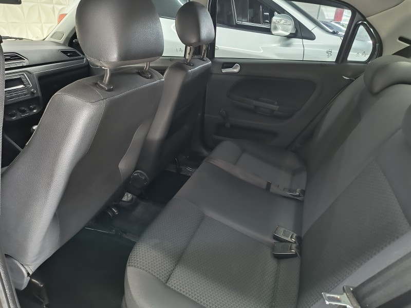 VOYAGE 1.6 MI TRENDLINE 8V FLEX 4P MANUAL - 2017 - CAXIAS DO SUL