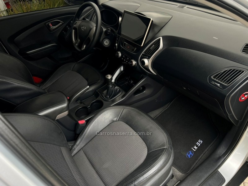 IX35 2.0 MPI 4X2 16V FLEX 4P MANUAL - 2012 - SAPIRANGA