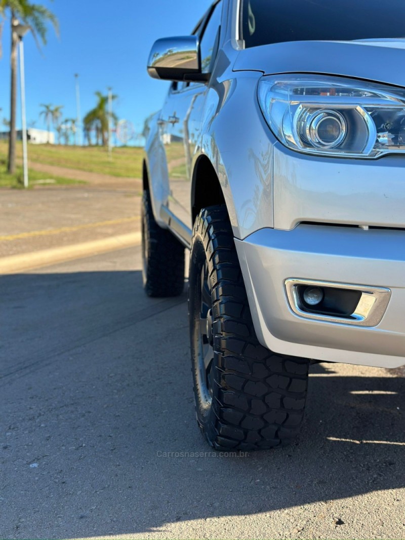 S10 2.8 LTZ 4X4 CD TURBO DIESEL 4P AUTOMÁTICO - 2014 - PASSO FUNDO