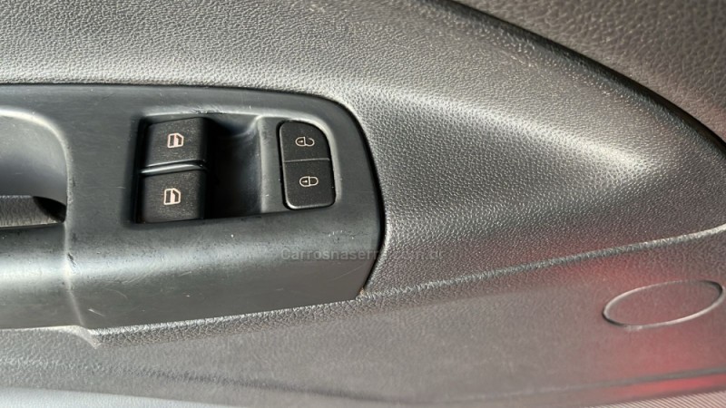 GOL 1.0 MI 8V FLEX 4P MANUAL G.V - 2009 - VERANóPOLIS