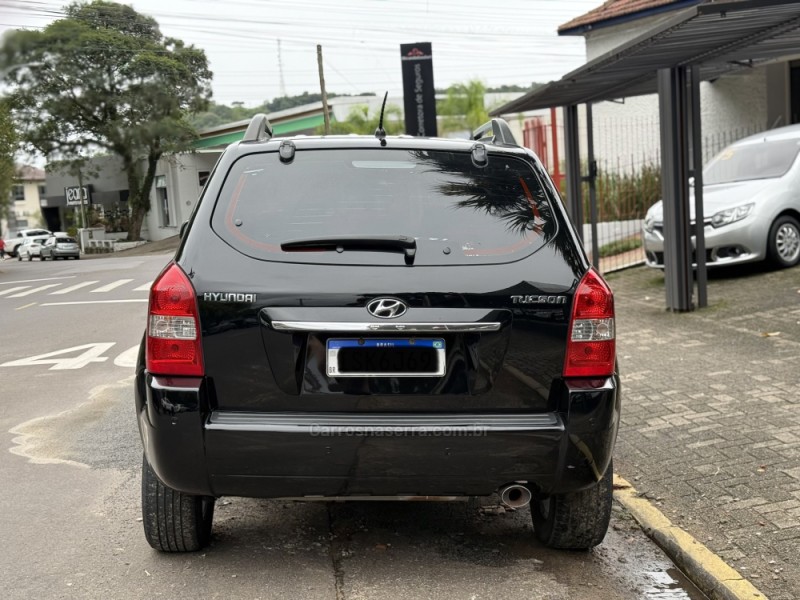 TUCSON 2.0 MPFI GL 16V 2WD GASOLINA 4P AUTOMÁTICO - 2009 - PAROBé