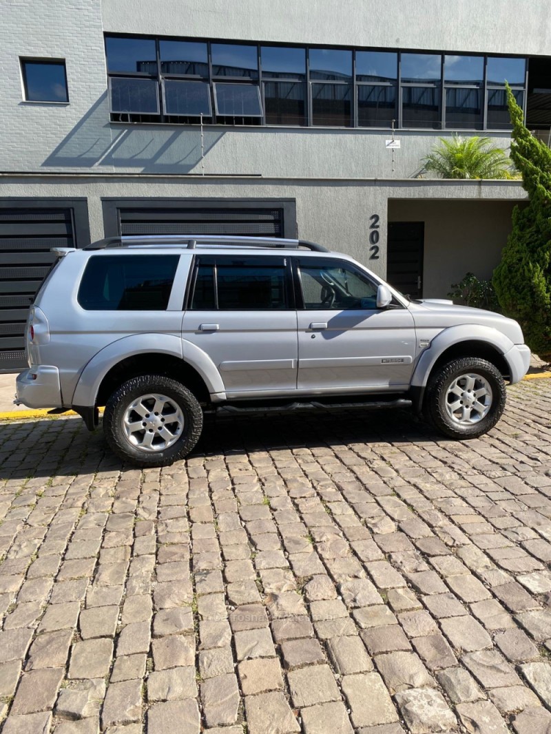 PAJERO SPORT 2.5 HPE 4X4 8V TURBO INTERCOOLER DIESEL 4P AUTOMÁTICO - 2010 - CAXIAS DO SUL