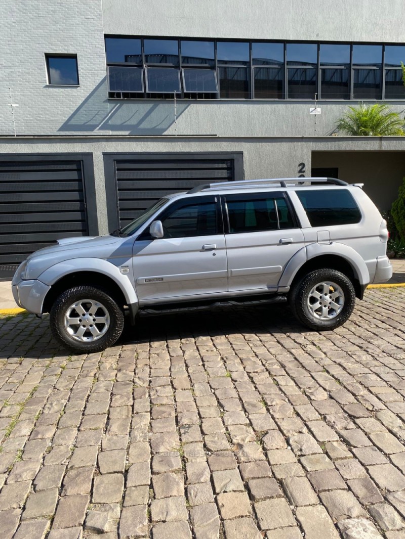 PAJERO SPORT 2.5 HPE 4X4 8V TURBO INTERCOOLER DIESEL 4P AUTOMÁTICO - 2010 - CAXIAS DO SUL