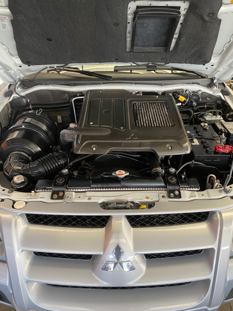 PAJERO SPORT 2.5 HPE 4X4 8V TURBO INTERCOOLER DIESEL 4P AUTOMÁTICO - 2010 - CAXIAS DO SUL