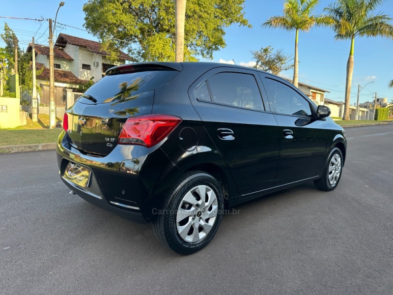 ONIX 1.4 MPFI LT 8V FLEX 4P MANUAL - 2018 - SãO LEOPOLDO