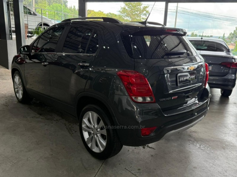 TRACKER 1.4 16V TURBO FLEX LTZ AUTOMÁTICO - 2017 - CAMPO BOM