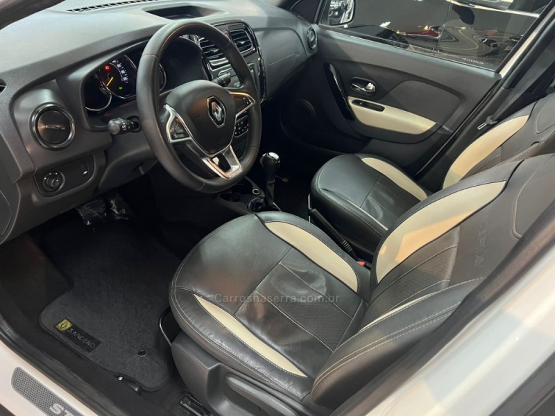 SANDERO 1.6 STEPWAY ICONIC X-TRONIC 16V FLEX 4P AUTOMÁTICO - 2022 - CAXIAS DO SUL