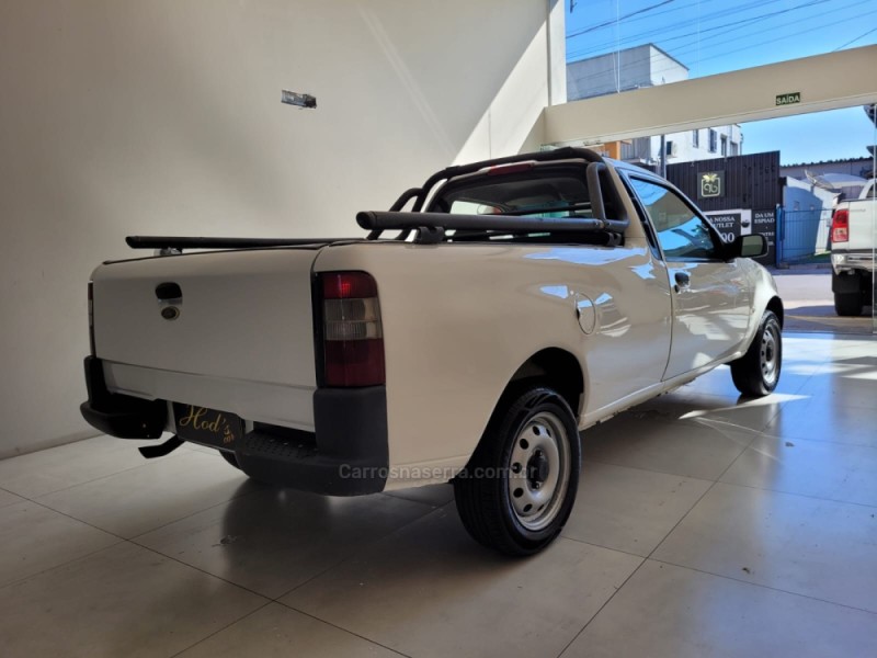 COURIER 1.6 L 8V FLEX MANUAL - 2012 - CANELA