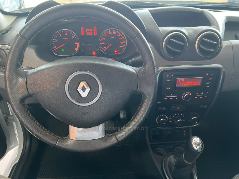 DUSTER 1.6 DYNAMIQUE 4X2 16V FLEX 4P MANUAL - 2014 - CAXIAS DO SUL