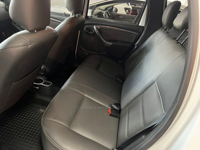 DUSTER 1.6 DYNAMIQUE 4X2 16V FLEX 4P MANUAL - 2014 - CAXIAS DO SUL