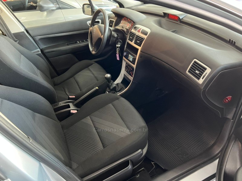 307 1.6 PRESENCE 16V GASOLINA 4P MANUAL - 2011 - CAXIAS DO SUL