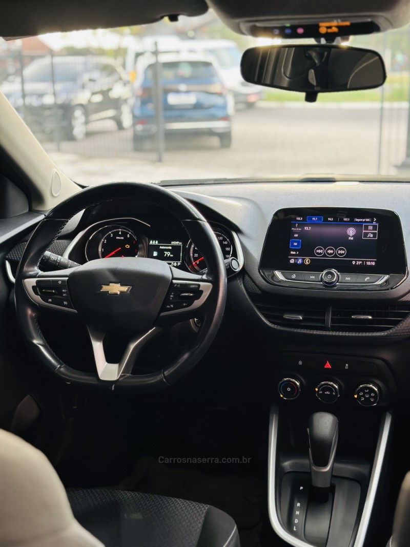 ONIX 1.0 LT 12V TURBO FLEX 4P AUTOMÁTICO - 2020 - CANELA