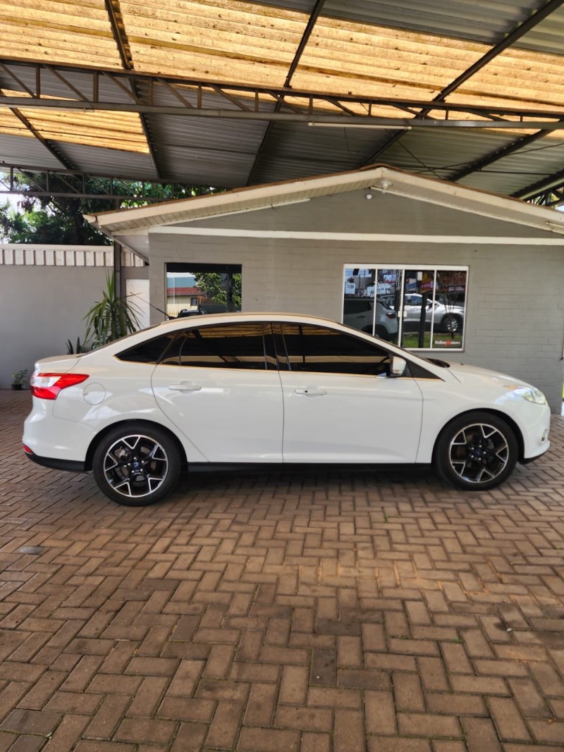 FOCUS 2.0 TITANIUM SEDAN 16V FLEX 4P AUTOMÁTICO - 2015 - CAXIAS DO SUL