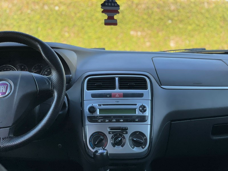 PUNTO 1.4 ELX 8V FLEX 4P MANUAL - 2009 - FARROUPILHA