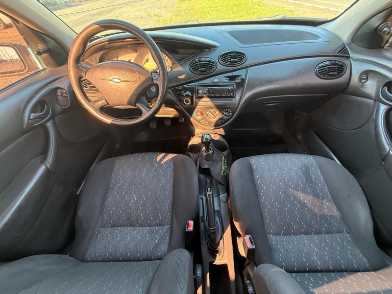 FOCUS 1.6 GL 8V GASOLINA 4P MANUAL - 2006 - FARROUPILHA