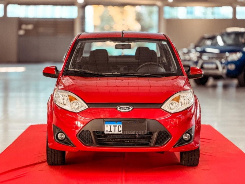 FIESTA 1.6 MPI CLASS SEDAN 8V FLEX 4P MANUAL - 2013 - NOVA PRATA