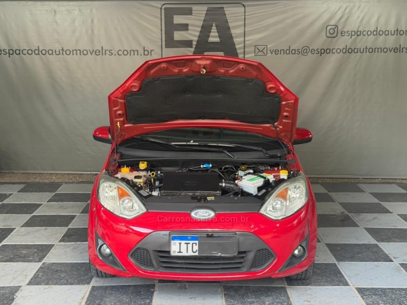 FIESTA 1.6 MPI CLASS SEDAN 8V FLEX 4P MANUAL - 2013 - NOVA PRATA