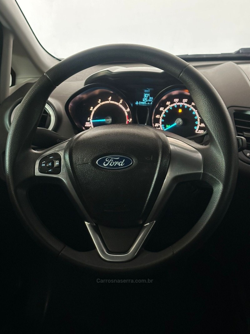 FIESTA 1.6 ROCAM SE PLUS HATCH 8V FLEX 4P MANUAL - 2015 - NOVO HAMBURGO