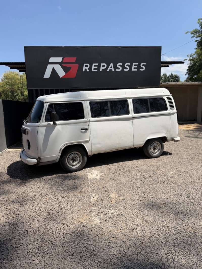 KOMBI 1.6 MI STD ESCOLAR 8V GASOLINA 3P MANUAL - 2000 - PORTãO