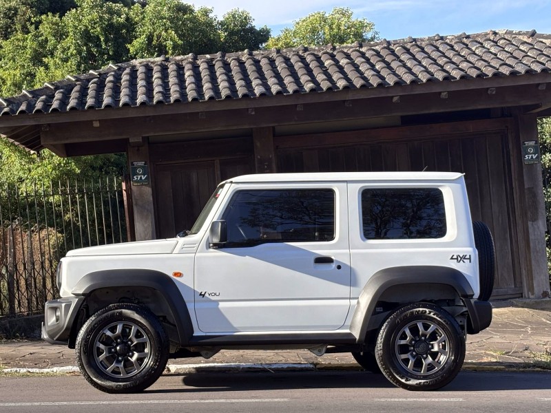 JIMNY 1.5 SIERRA 4YOU 4X4 2P GASOLINA AUTOMÁTICO - 2023 - FARROUPILHA