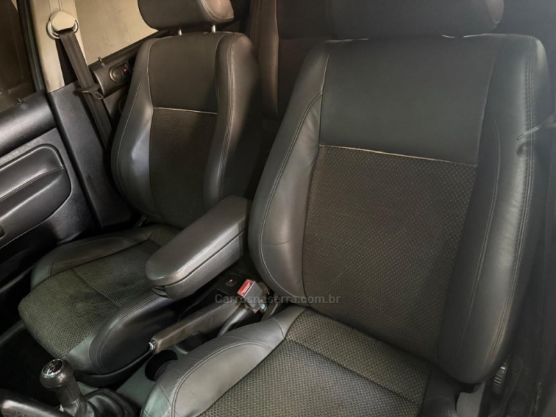 GOLF 1.6 MI SPORTLINE 8V FLEX 4P MANUAL - 2011 - MUçUM