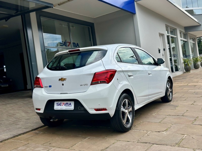 ONIX 1.4 MPFI LTZ 8V FLEX 4P MANUAL - 2018 - GUAPORé