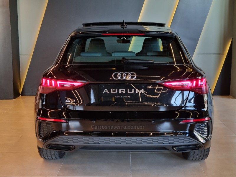 A3 2.0 TFSI 40 PERFORMANCE BLACK SPORTBACK GASOLINA 4P AUTOMÁTICO - 2023 - CAXIAS DO SUL