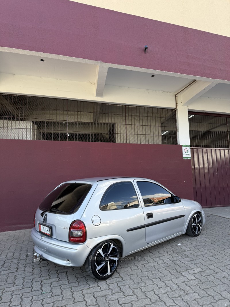 corsa  2001 caxias do sul