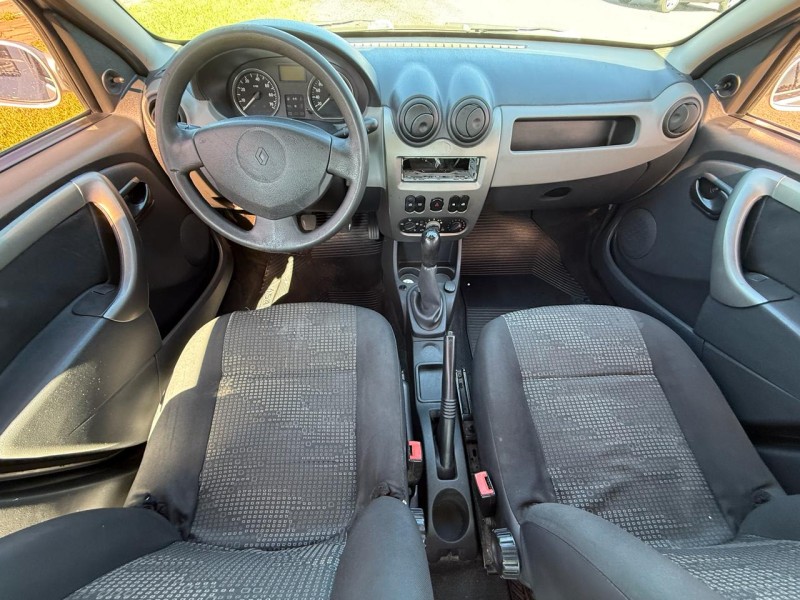 SANDERO 1.6 EXPRESSION 8V FLEX 4P MANUAL - 2009 - FARROUPILHA