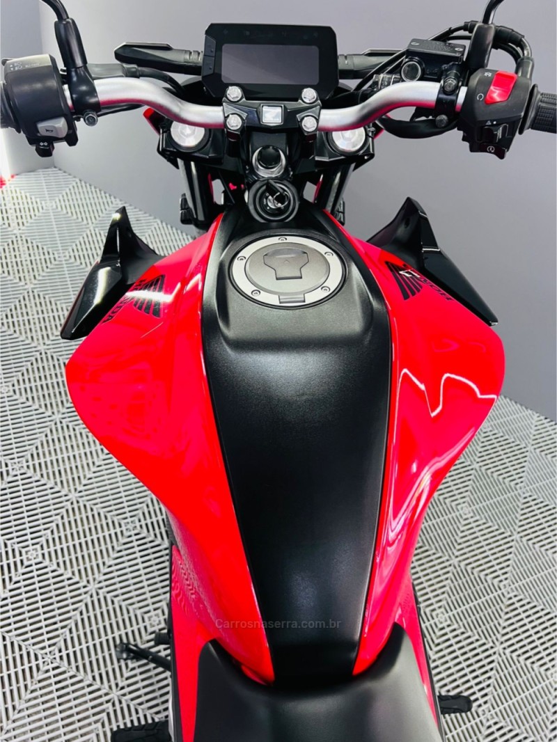 CB 300F TWISTER  - 2023 - CAMPO BOM