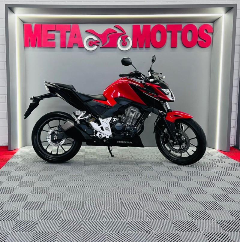 cb 300f twister  2023 campo bom