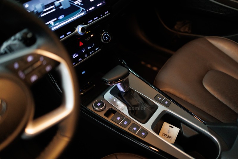 CRETA 1.0 12V FLEX PLATINUM SAFETY 4P AUTOMÁTICO - 2025 - PORTO ALEGRE