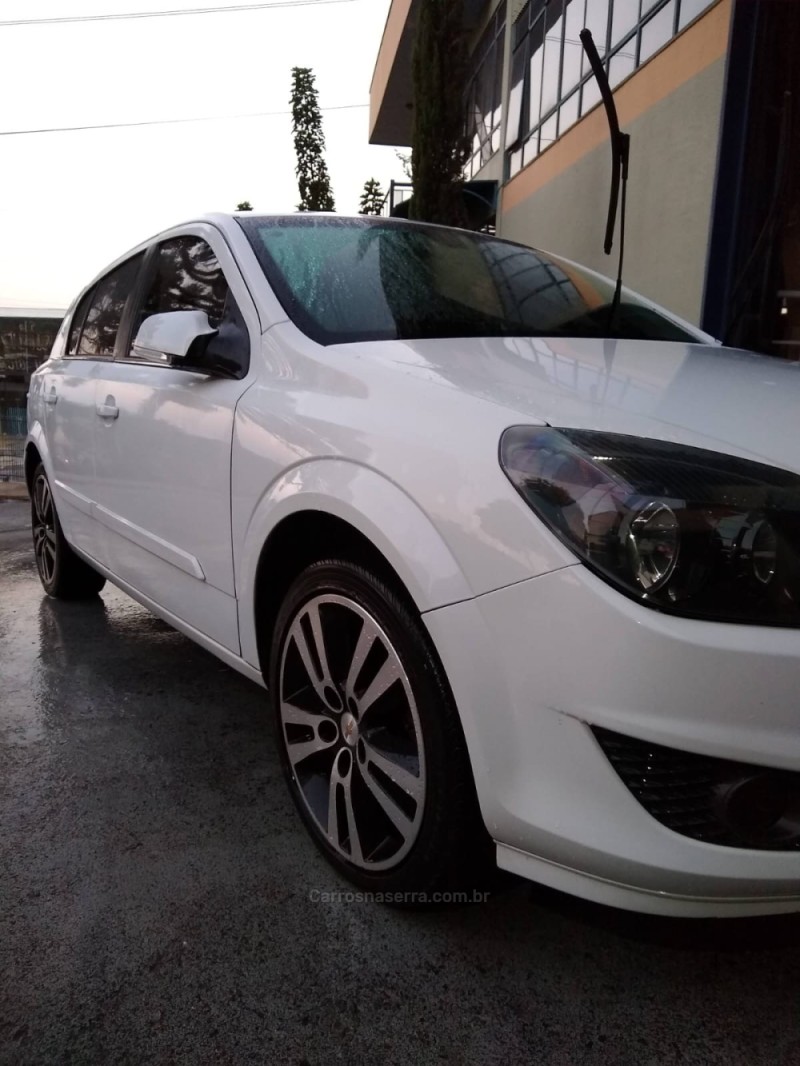 VECTRA 2.0 MPFI GT-X HATCH 8V FLEX 4P MANUAL - 2011 - CAXIAS DO SUL