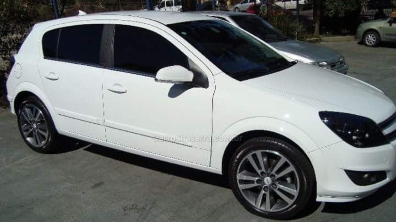 VECTRA 2.0 MPFI GT-X HATCH 8V FLEX 4P MANUAL - 2011 - CAXIAS DO SUL