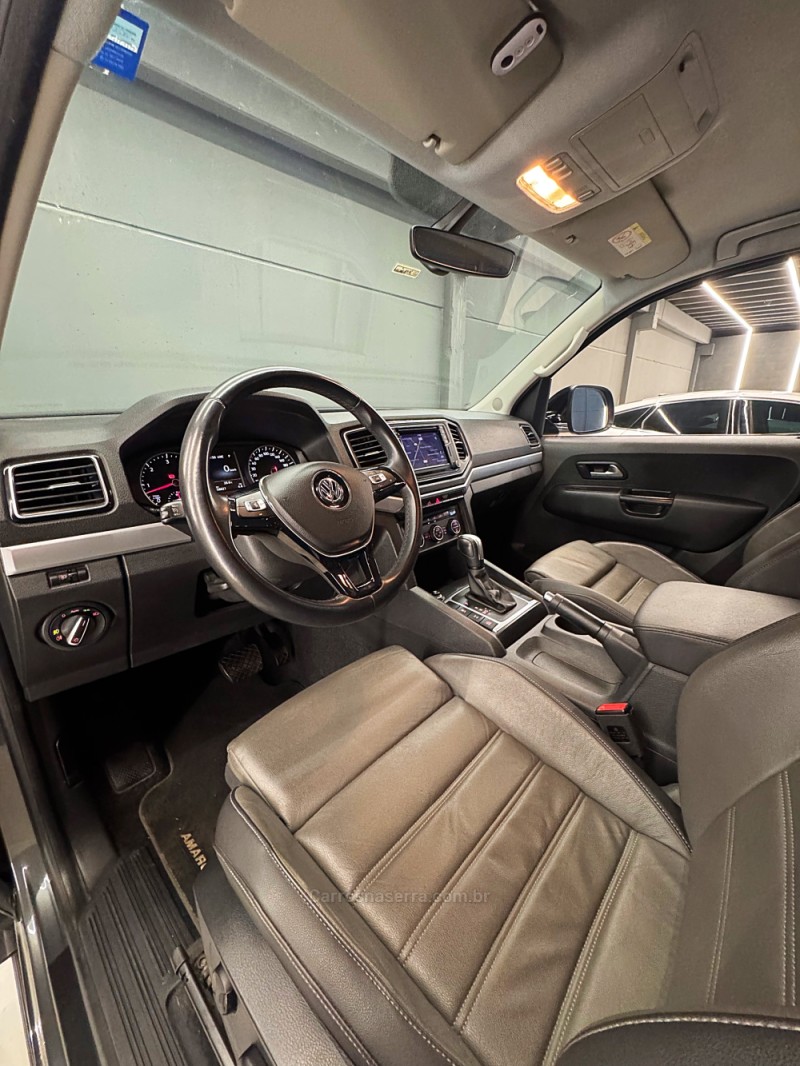 AMAROK 3.0 V6 TDI HIGHLINE CD DIESEL 4MOTION AUTOMÁTICO - 2022 - PASSO FUNDO