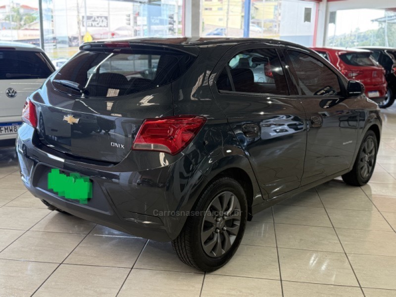 ONIX 1.4 ADVANTAGE 8V FLEX 4P AUTOMÁTICO - 2019 - BENTO GONçALVES