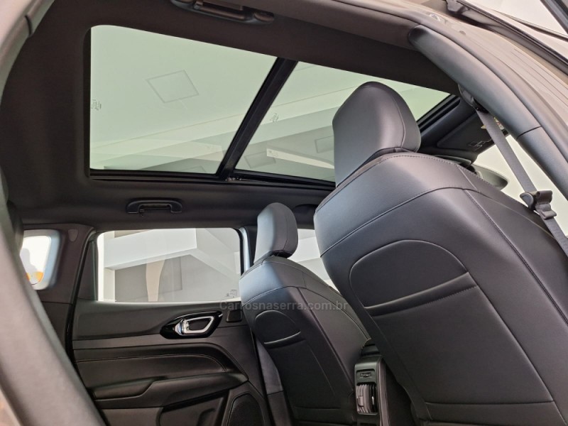 COMPASS 2.0 HURRICANE BLACKHAWK 4X4 TURBO GASOLINA 4P AUTOMÁTICO - 2025 - CAXIAS DO SUL