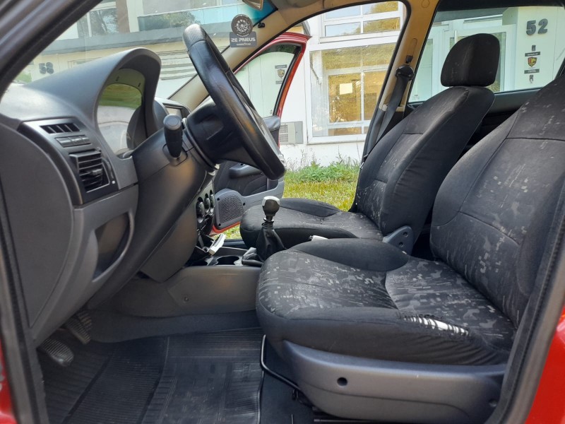 SIENA 1.3 MPI FIRE ELX 8V FLEX 4P MANUAL - 2005 - FARROUPILHA