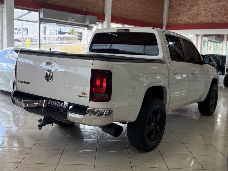 AMAROK 3.0 V6 TDI HIGHLINE CD DIESEL 4MOTION AUTOMÁTICO - 2019 - FARROUPILHA