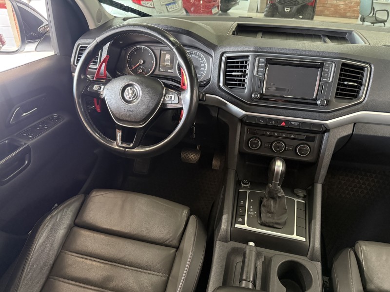 AMAROK 3.0 V6 TDI HIGHLINE CD DIESEL 4MOTION AUTOMÁTICO - 2019 - FARROUPILHA