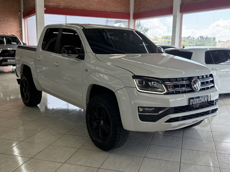 AMAROK 3.0 V6 TDI HIGHLINE CD DIESEL 4MOTION AUTOMÁTICO - 2019 - FARROUPILHA
