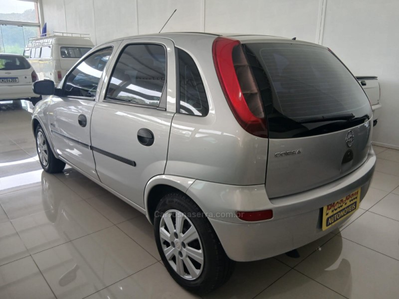 CORSA 1.8 MPFI MAXX 8V FLEX 4P MANUAL - 2005 - NOVA PETRóPOLIS