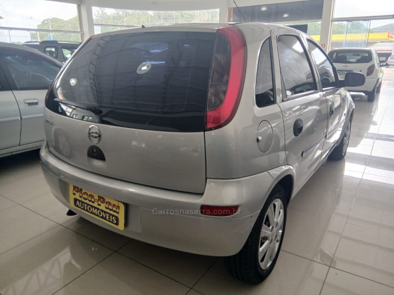 CORSA 1.8 MPFI MAXX 8V FLEX 4P MANUAL - 2005 - NOVA PETRóPOLIS