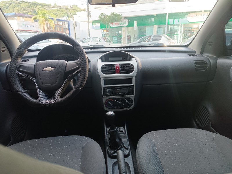 CORSA 1.4 MPFI PREMIUM 8V FLEX 4P MANUAL - 2010 - FLORES DA CUNHA