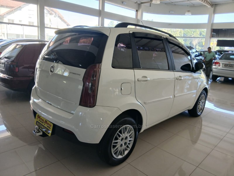 IDEA 1.4 MPI ATTRACTIVE 8V FLEX 4P MANUAL - 2011 - NOVA PETRóPOLIS