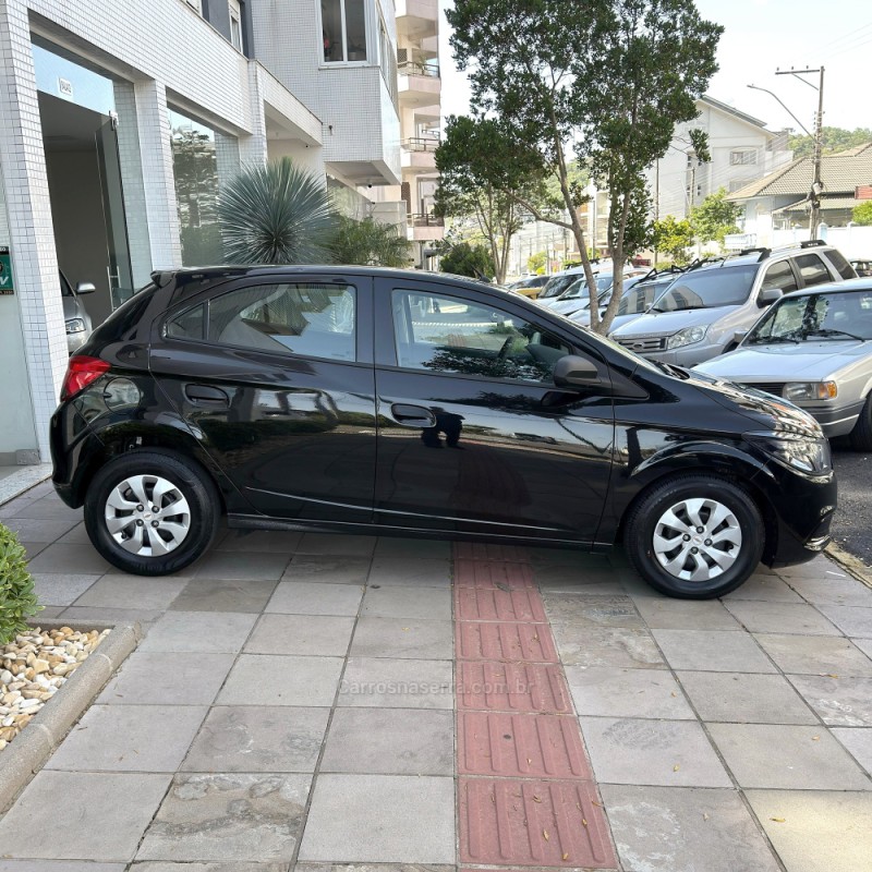 ONIX 1.0 JOY HATCH 8VFLEX 4P MANUAL - 2019 - FLORES DA CUNHA
