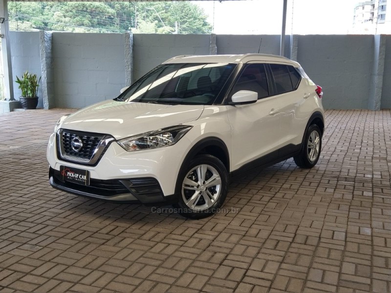 kicks 1.6 16v sense flexstart 4p manual 2021 caxias do sul