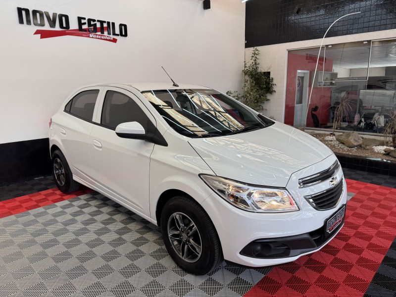 ONIX 1.0 MPFI LT 8V FLEX 4P MANUAL - 2014 - CAXIAS DO SUL