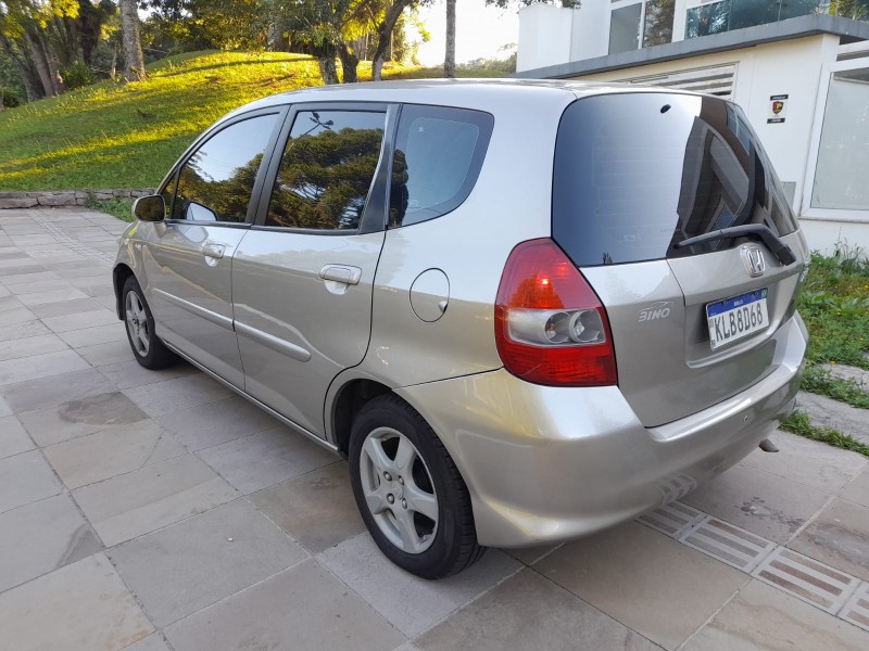 FIT 1.4 LX 8V GASOLINA 4P AUTOMÁTICO - 2008 - FARROUPILHA