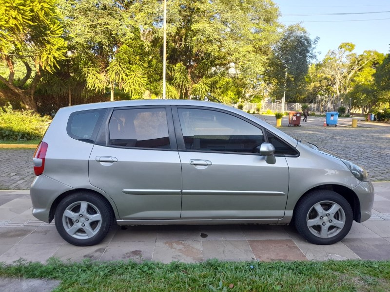 FIT 1.4 LX 8V GASOLINA 4P AUTOMÁTICO - 2008 - FARROUPILHA